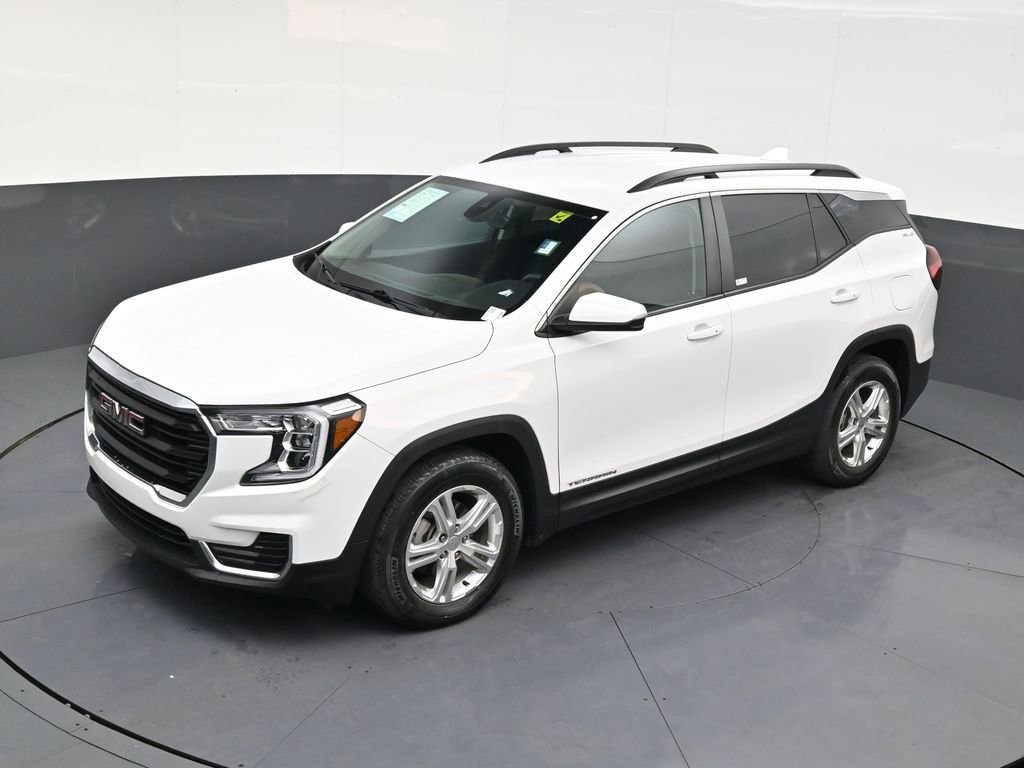 Used 2023 GMC Terrain SLE w/ Driver Convenience Package image 13