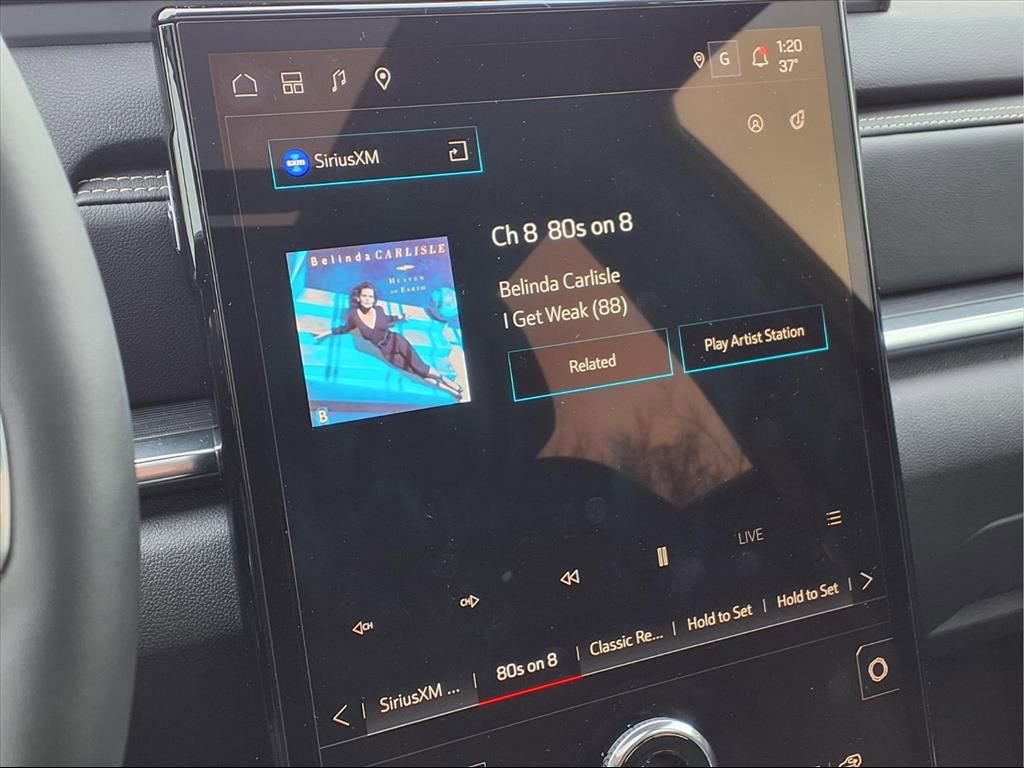 Used 2025 GMC Terrain Elevation w/ Elevation Premium Package image 11