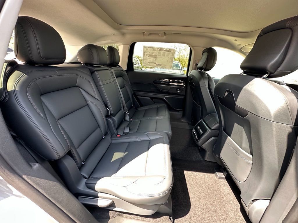 New 2026 Lincoln Nautilus Premier w/ Equipment Group 102A AWD/4WD image 25
