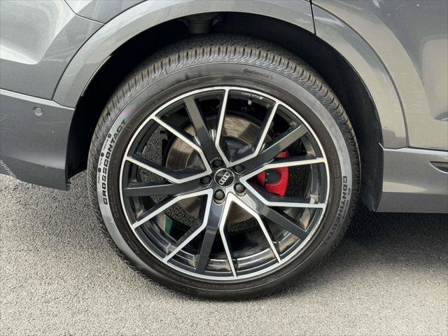 Used 2019 Audi Q8 Premium Plus w/ Premium Plus AWD/4WD image 8