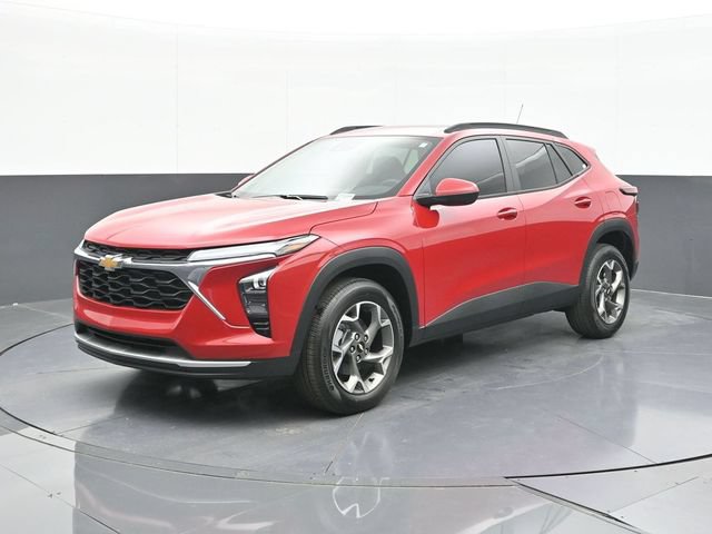 New 2026 Chevrolet Trax LT w/ Sunroof Package FWD image 3