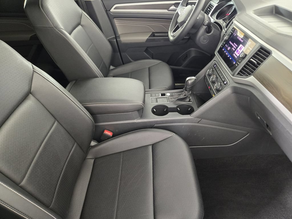 Used 2021 Volkswagen Atlas SE FWD image 15