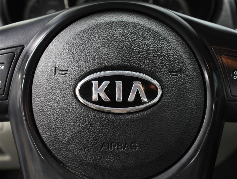 Used 2013 Kia Forte EX FWD image 12