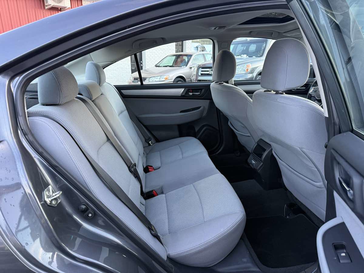 Used 2018 Subaru Legacy 2.5i Premium image 11