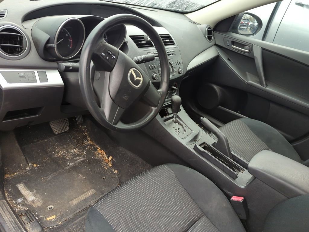 Used 2012 MAZDA MAZDA3 i Sport image 7