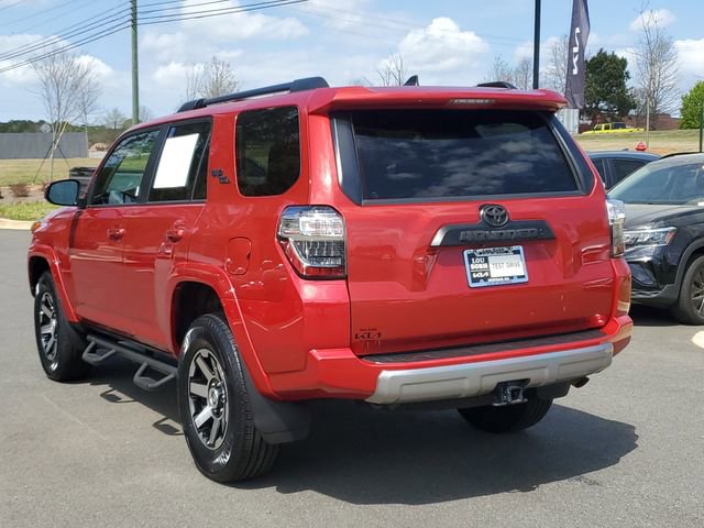 Used 2022 Toyota 4Runner TRD Off-Road AWD/4WD image 4