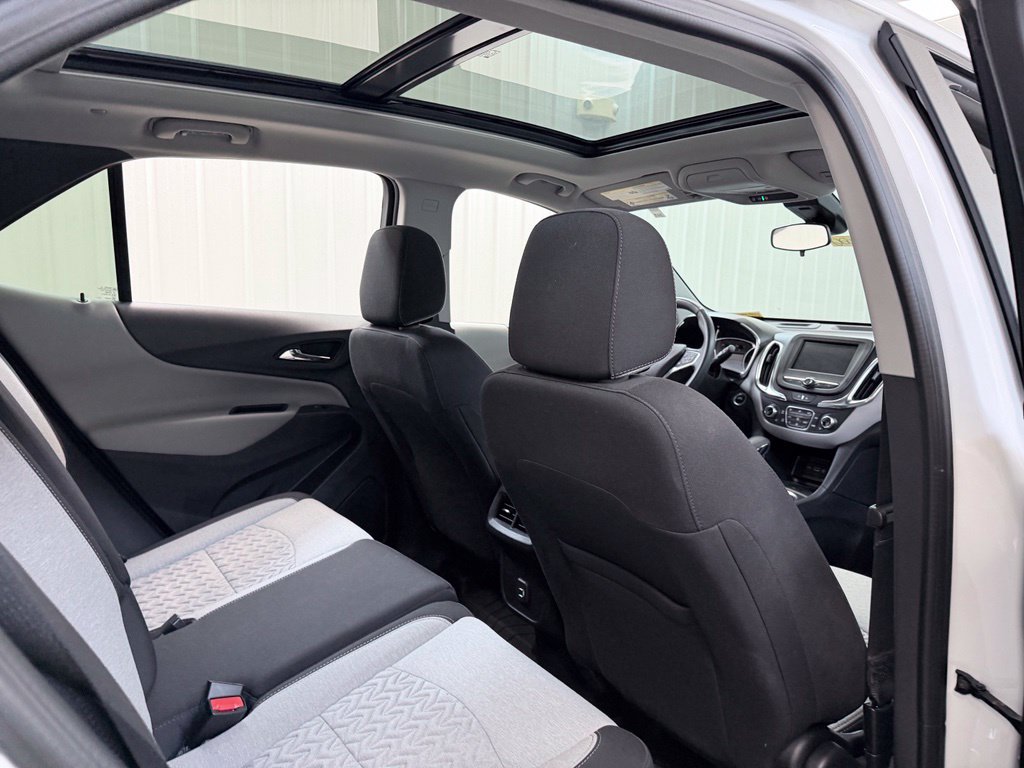 Used 2024 Chevrolet Equinox LT FWD image 35