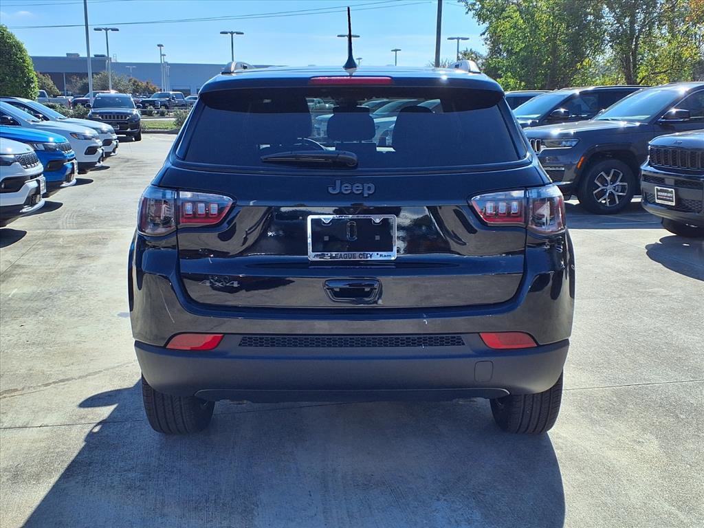 New 2026 Jeep Compass Altitude image 6