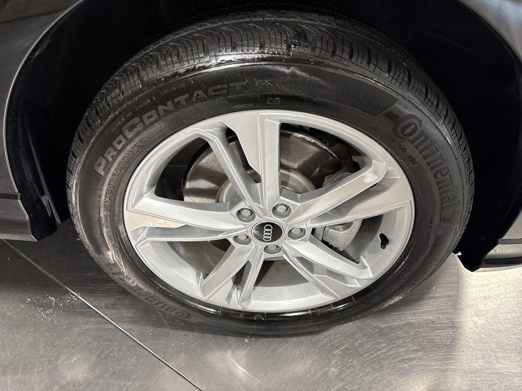 Used 2024 Audi Q3 2.0T Premium Plus AWD/4WD image 9