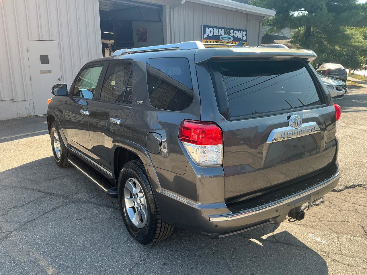 Used 2011 Toyota 4Runner SR5 w/ Convenience Pkg AWD/4WD image 5