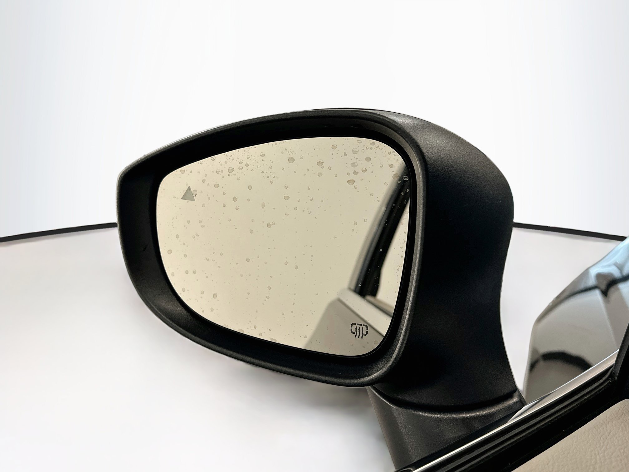 Used 2023 Chrysler Pacifica Touring-L FWD image 16