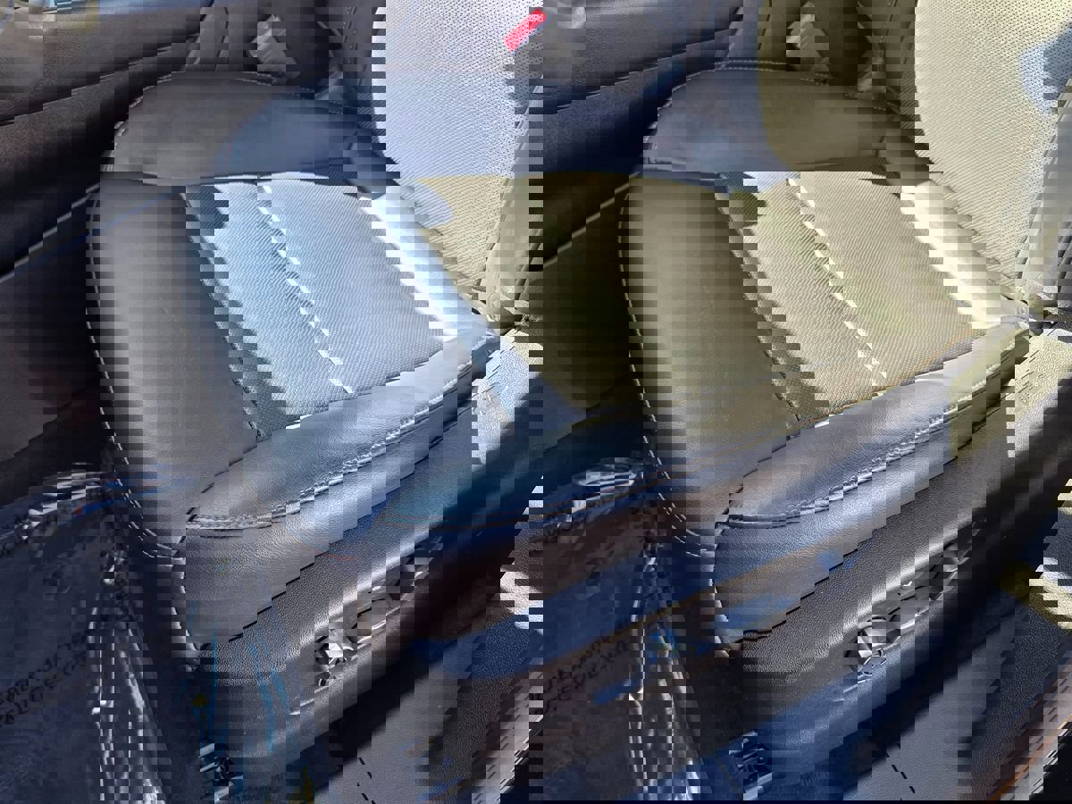 Used 2019 Cadillac XT4 Sport image 17