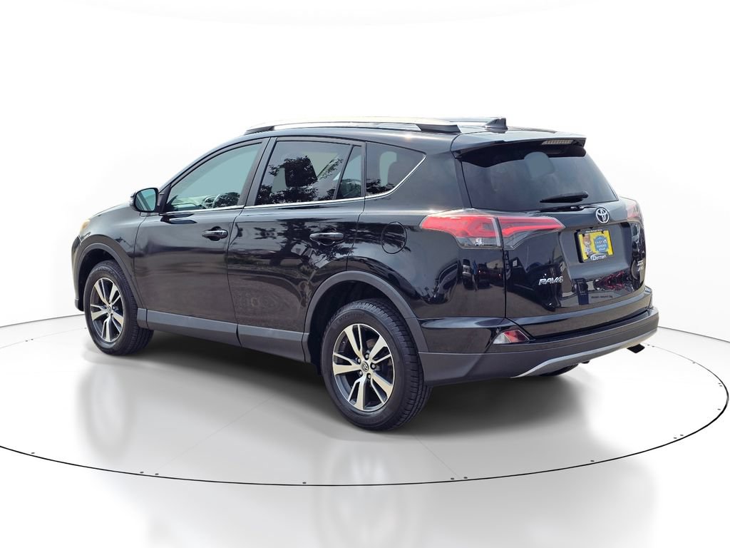 Used 2018 Toyota RAV4 XLE w/ Plus Extra Value Package AWD/4WD image 3