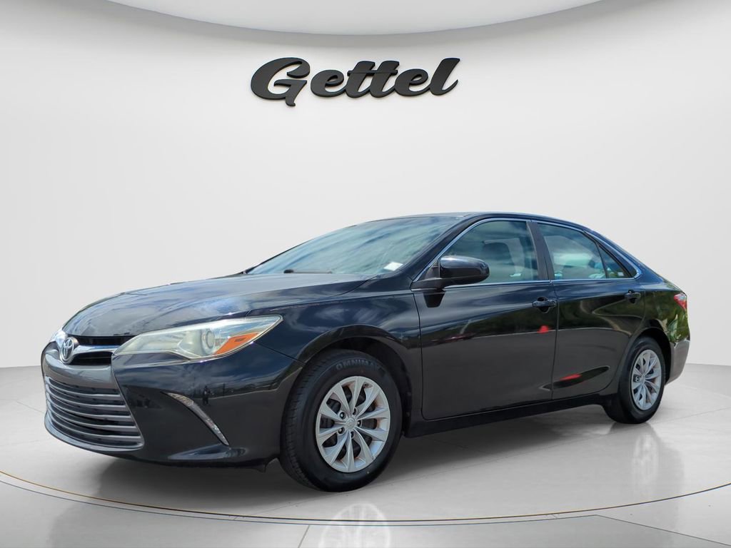 Used 2015 Toyota Camry LE FWD video 2