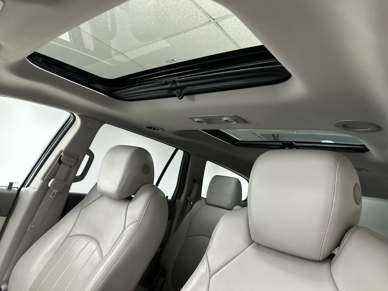 Used 2015 Buick Enclave Premium w/ Trailering Package AWD/4WD image 15