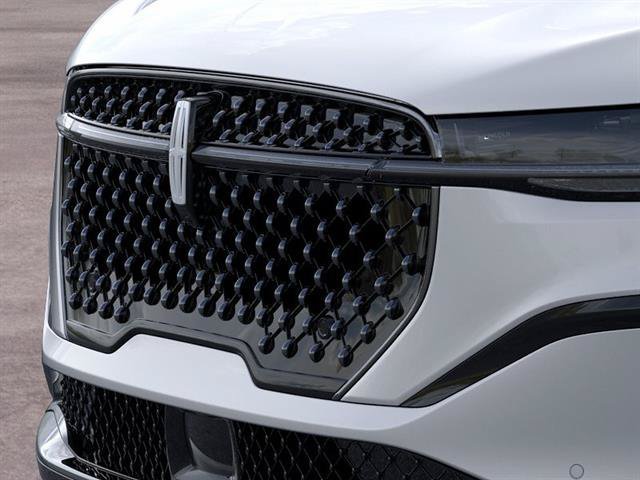 New 2026 Lincoln Nautilus Reserve w/ Jet Appearance Package AWD/4WD image 17