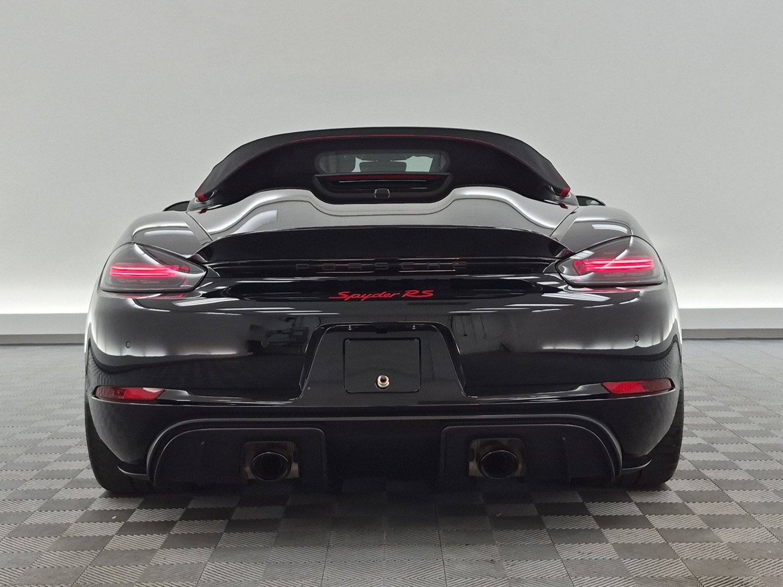 Certified 2025 Porsche 718 Boxster Spyder RS RWD image 11