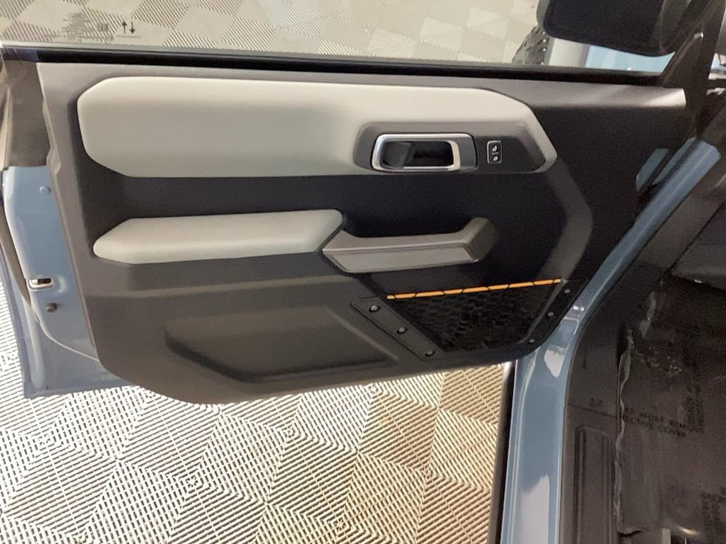 Used 2022 Ford Bronco Badlands image 15