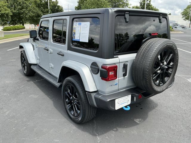 Used 2023 Jeep Wrangler Unlimited Sahara AWD/4WD image 8