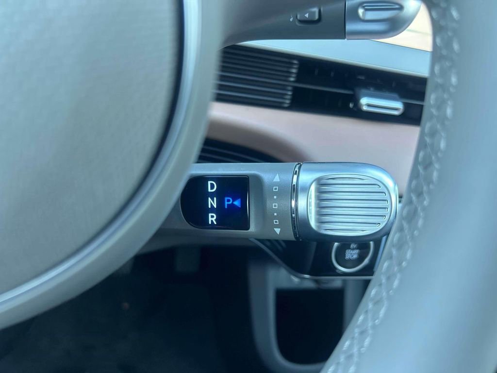 Used 2024 Hyundai Ioniq 5 Limited image 23