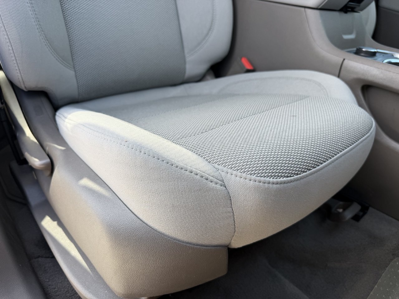 Used 2019 Chevrolet Traverse LT FWD image 26
