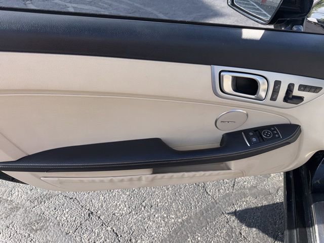 Used 2013 Mercedes-Benz SLK 250 w/ Premium I Pkg image 9
