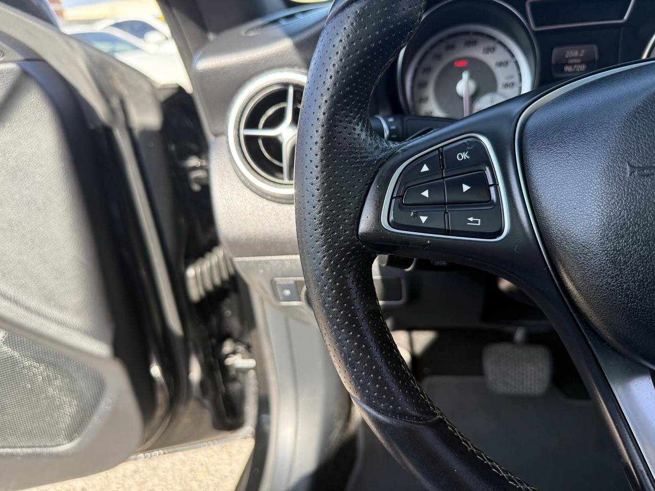 Used 2016 Mercedes-Benz CLA 250 image 15