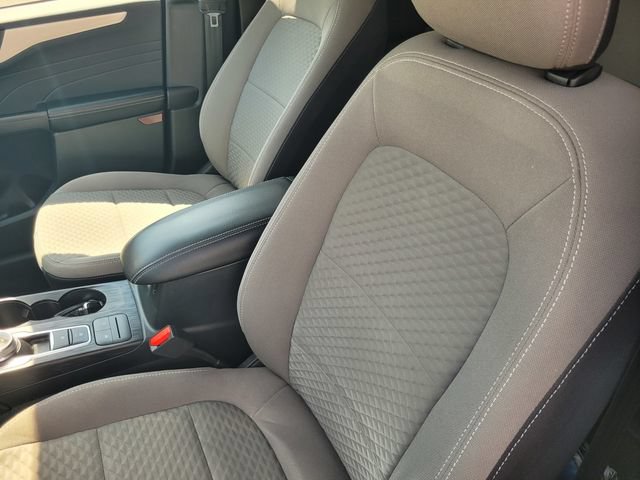 Certified 2022 Ford Escape SE w/ SE Sport Appearance Package FWD image 11