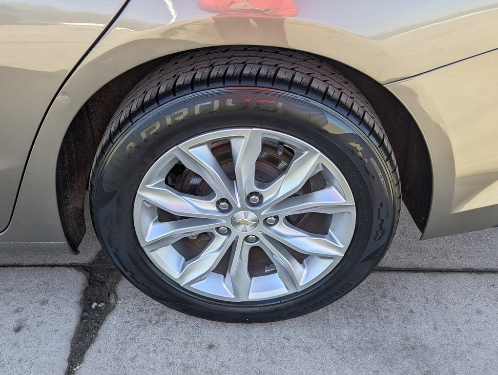 Used 2020 Chevrolet Malibu LT image 15