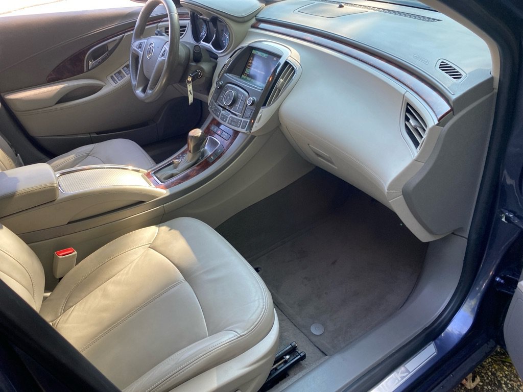 Used 2013 Buick LaCrosse Leather FWD image 23