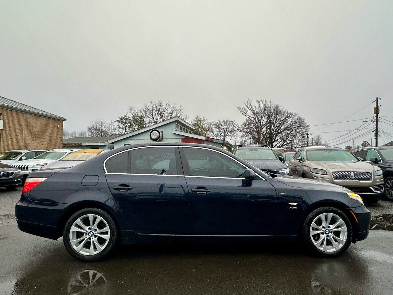 Used 2010 BMW 535i xDrive Sedan image 4