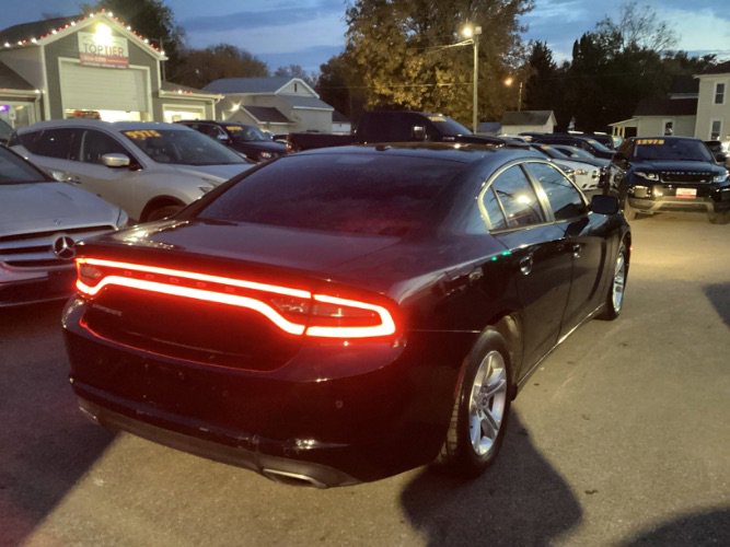 Used 2015 Dodge Charger SE w/ Popular Equipment Group image 3