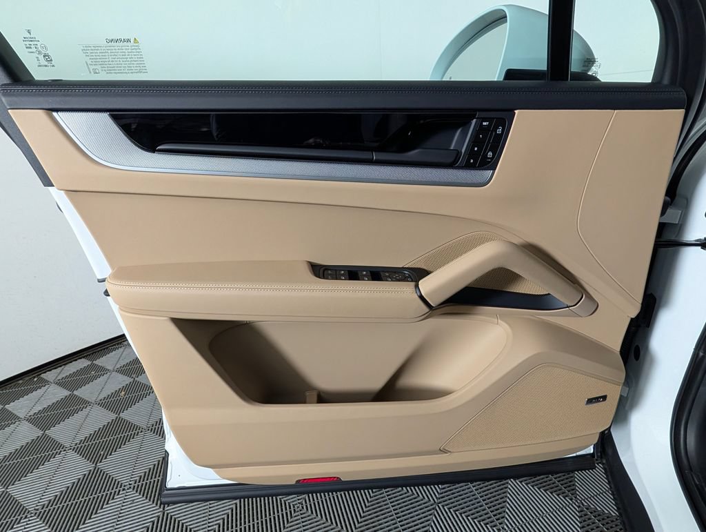New 2026 Porsche Cayenne AWD/4WD image 25