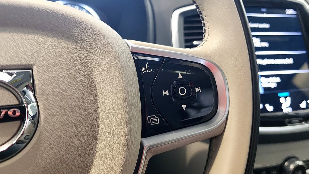 Used 2021 Volvo XC90 T5 Momentum w/ Climate Package AWD/4WD image 31