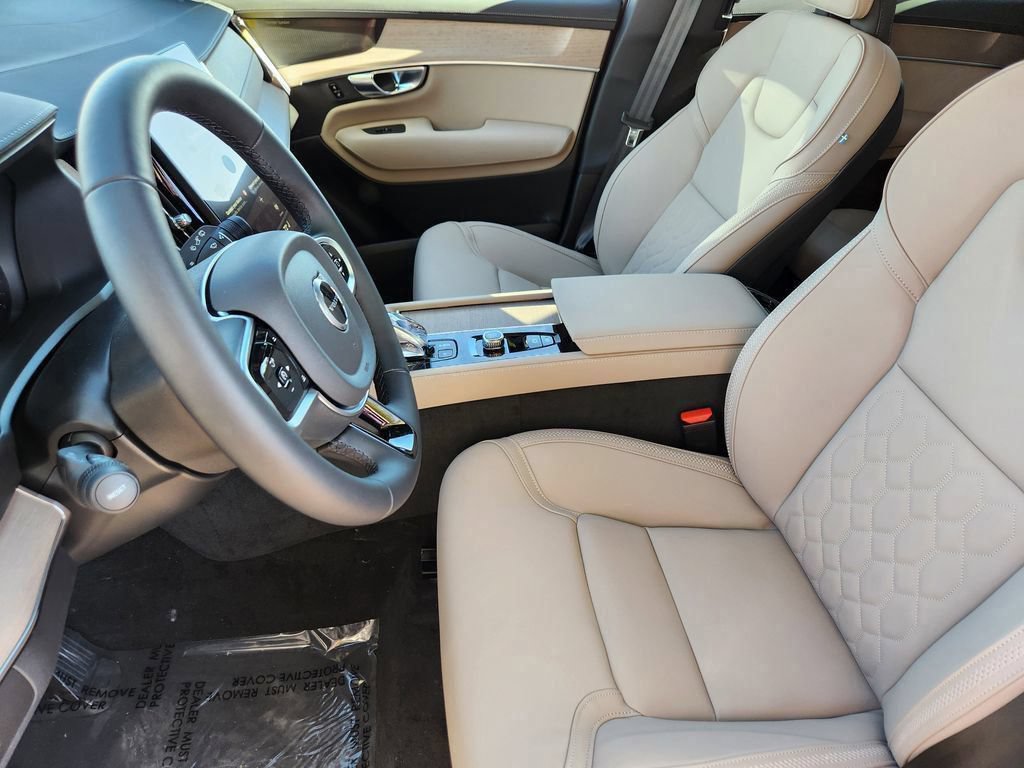 New 2026 Volvo XC90 B6 Plus w/ Protection Package AWD/4WD image 7