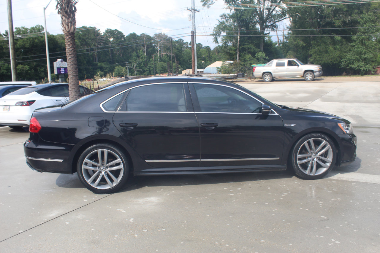 Used 2017 Volkswagen Passat 1.8T R-Line image 2