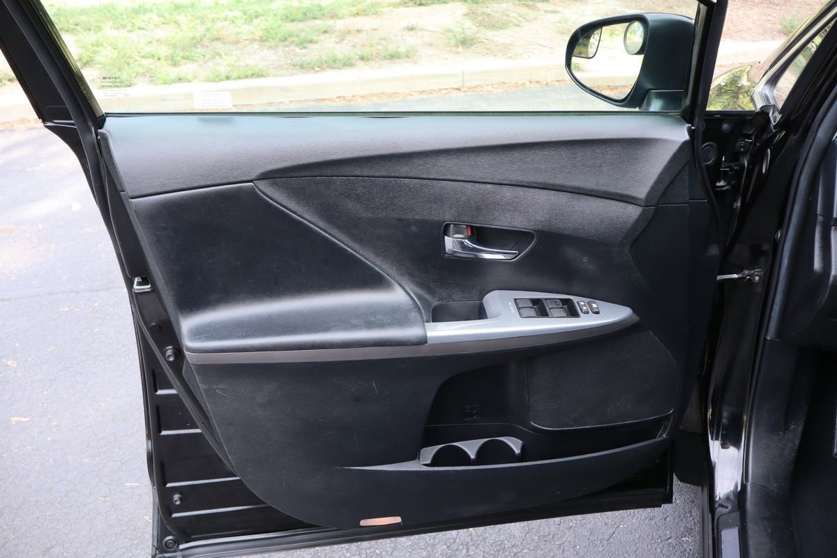 Used 2015 Toyota Venza LE image 23