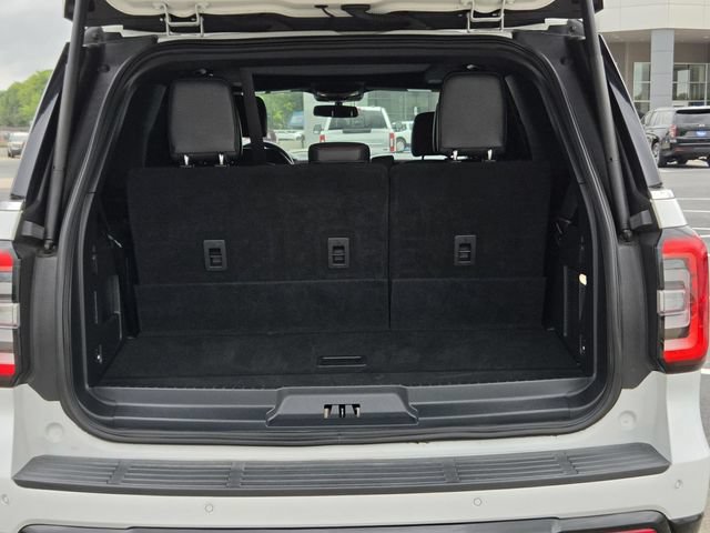 Used 2022 Ford Expedition Limited AWD/4WD image 14