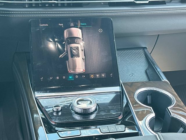 New 2026 Cadillac Escalade ESV Platinum Sport w/ LPO, ONYX Package AWD/4WD image 4