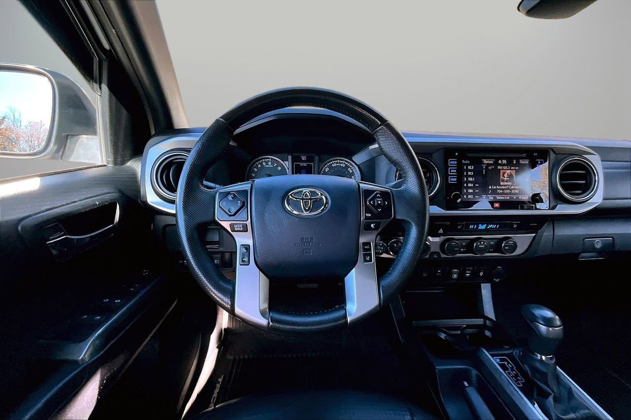 Used 2019 Toyota Tacoma Limited image 11