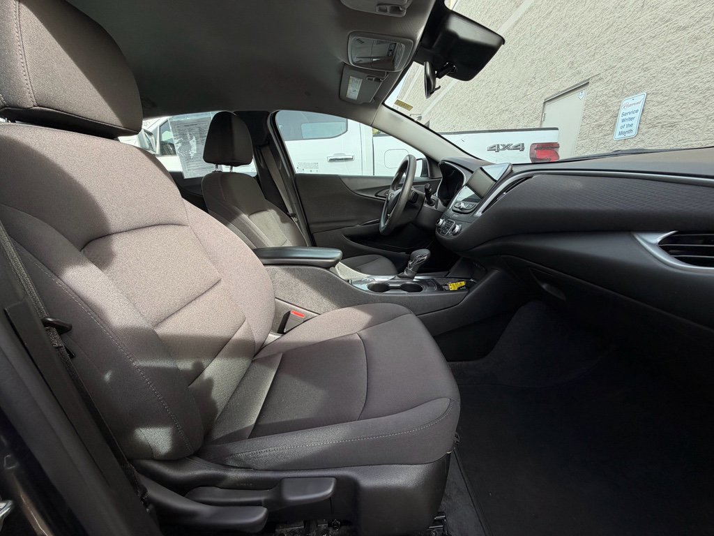 Used 2023 Chevrolet Malibu LT image 20