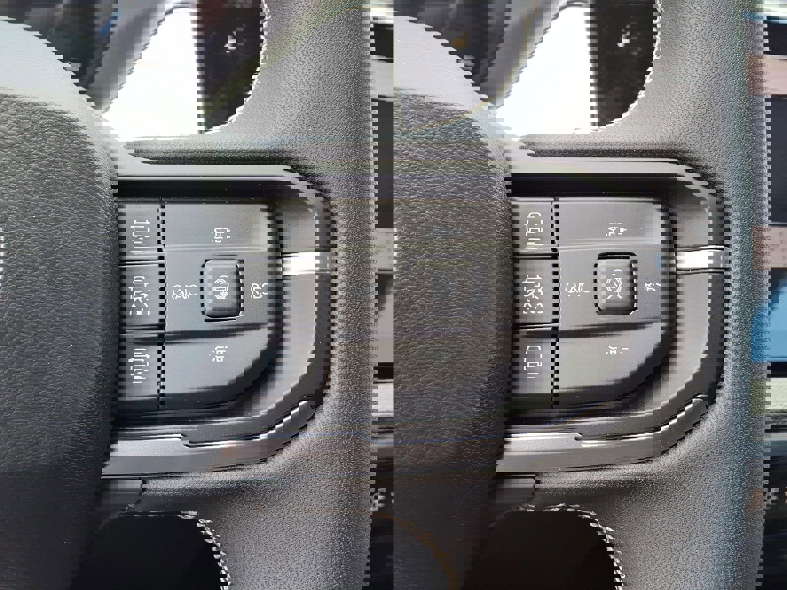 New 2026 Jeep Cherokee Laredo image 16