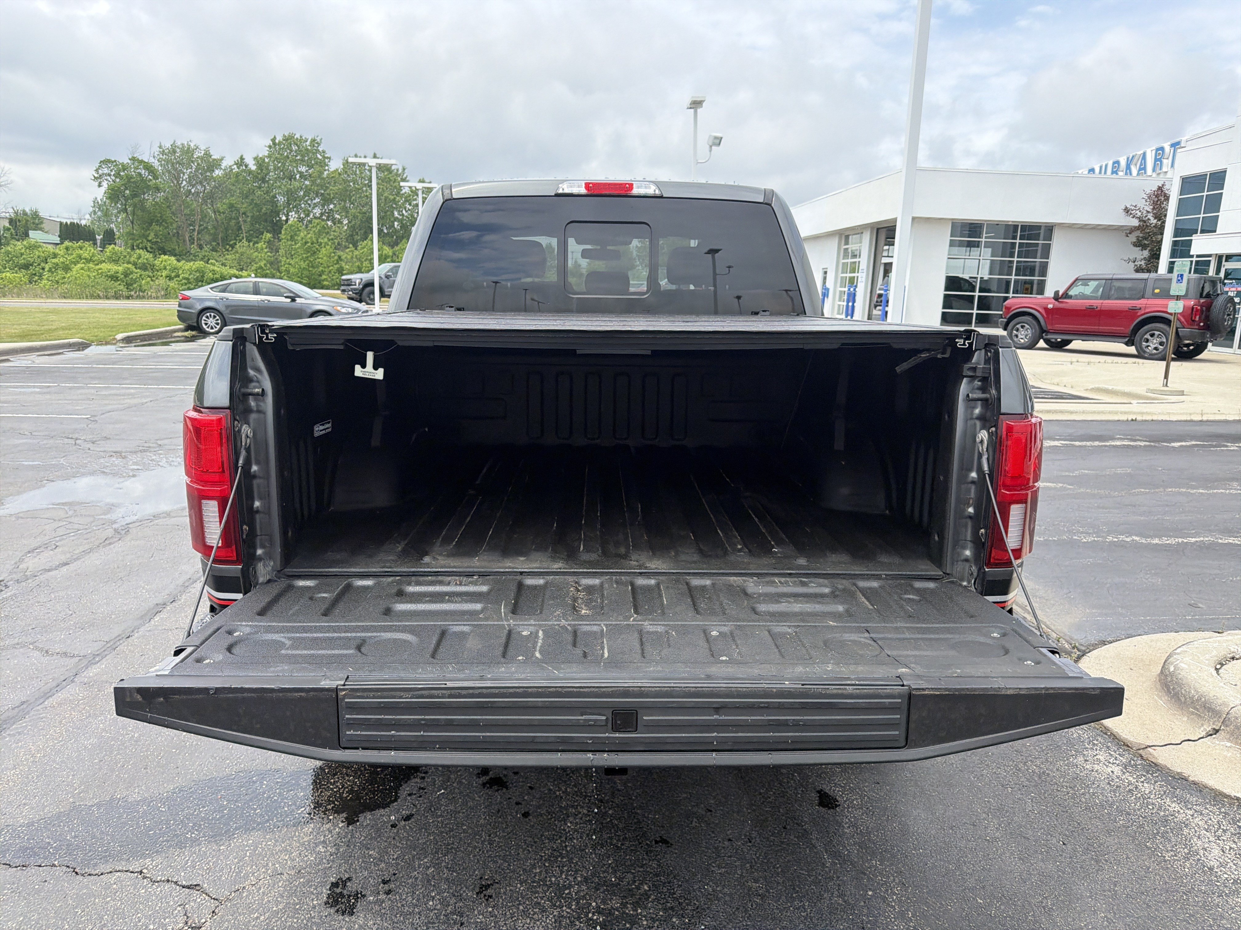 Certified 2019 Ford F150 Lariat w/ Equipment Group 502A Luxury AWD/4WD image 14