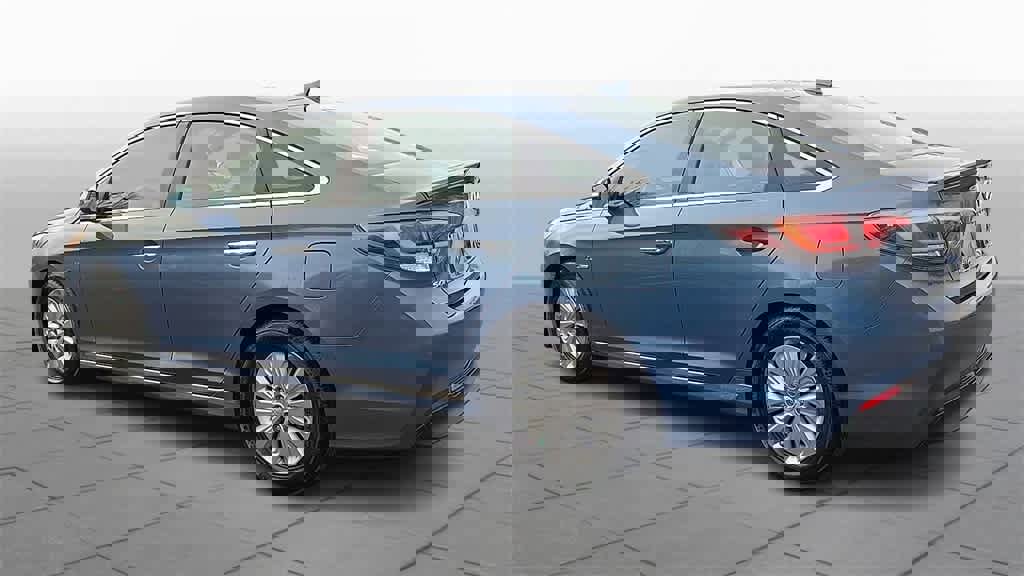 Used 2016 Hyundai Sonata SE image 6