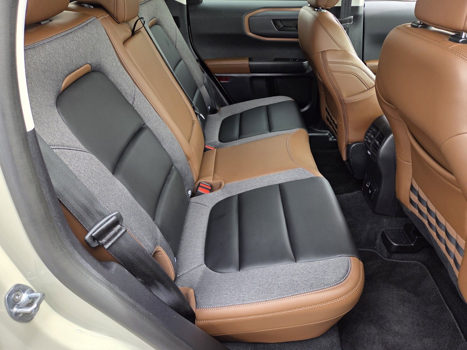 Certified 2024 Ford Bronco Sport Outer Banks w/ Tech Package image 14