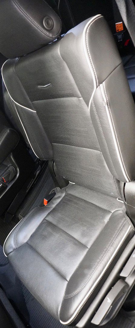 Used 2021 Cadillac Escalade Premium Luxury w/ Driver Assist Tech Package image 7