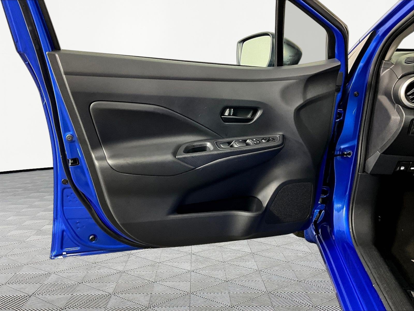 Certified 2021 Nissan Versa S FWD image 20
