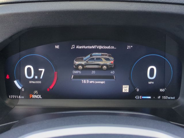 Used 2025 Ford Explorer Active AWD/4WD image 11