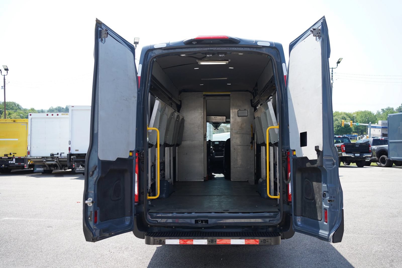 Used 2020 Ford Transit 250 148 High Roof Extended RWD image 10