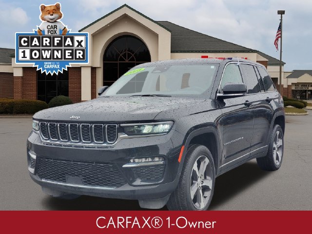 Used 2023 Jeep Grand Cherokee Limited AWD/4WD image 2